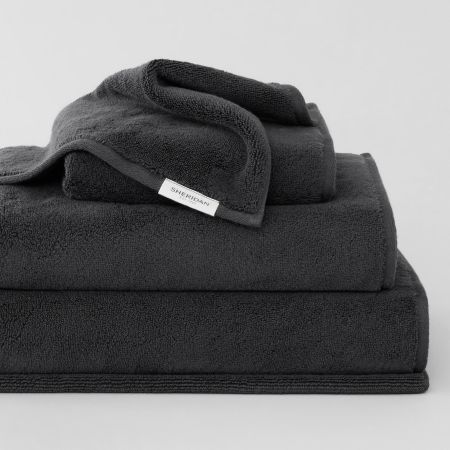 Aven Towel Collection in graphite
