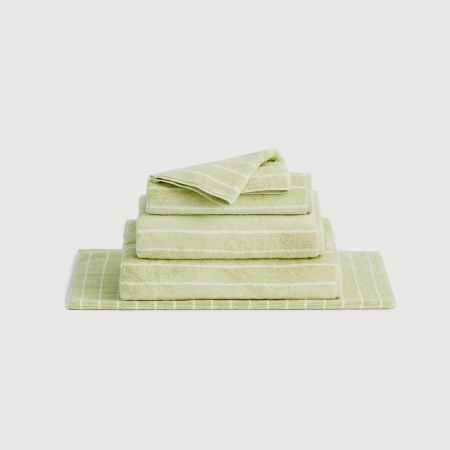 Aven Stripe Towel Collection in pistachio